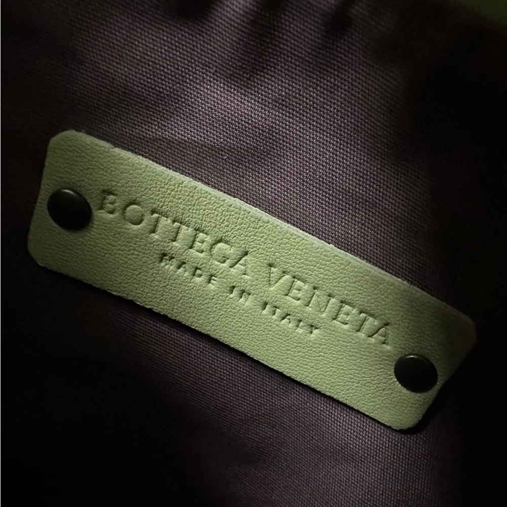 Bottega Veneta Green Woven Leather Crossbody - Picture 7 of 8